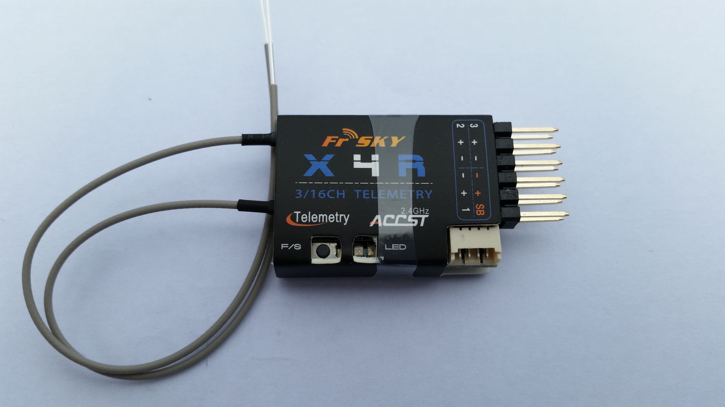 FrSky X4R-SB 2.4Ghz 3/16ch receiver with s-bus - FPVee